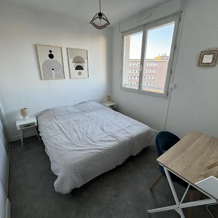 F2 Neuf, Centre Ville, Terrasse, Wifi, Garage Appartement